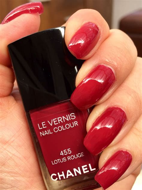 chanel lotus rouge nail polish|Chanel nail polish for runway.